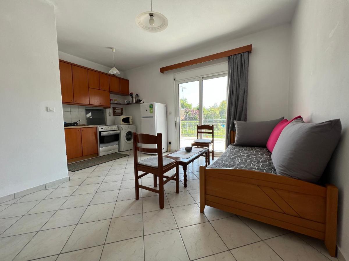 White - Town Apartment