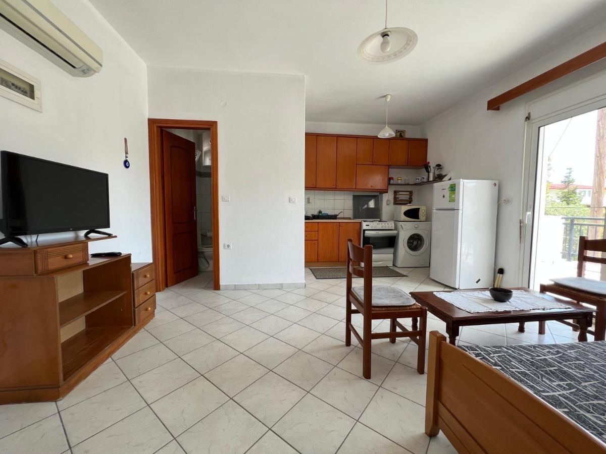 White - Town Apartment *