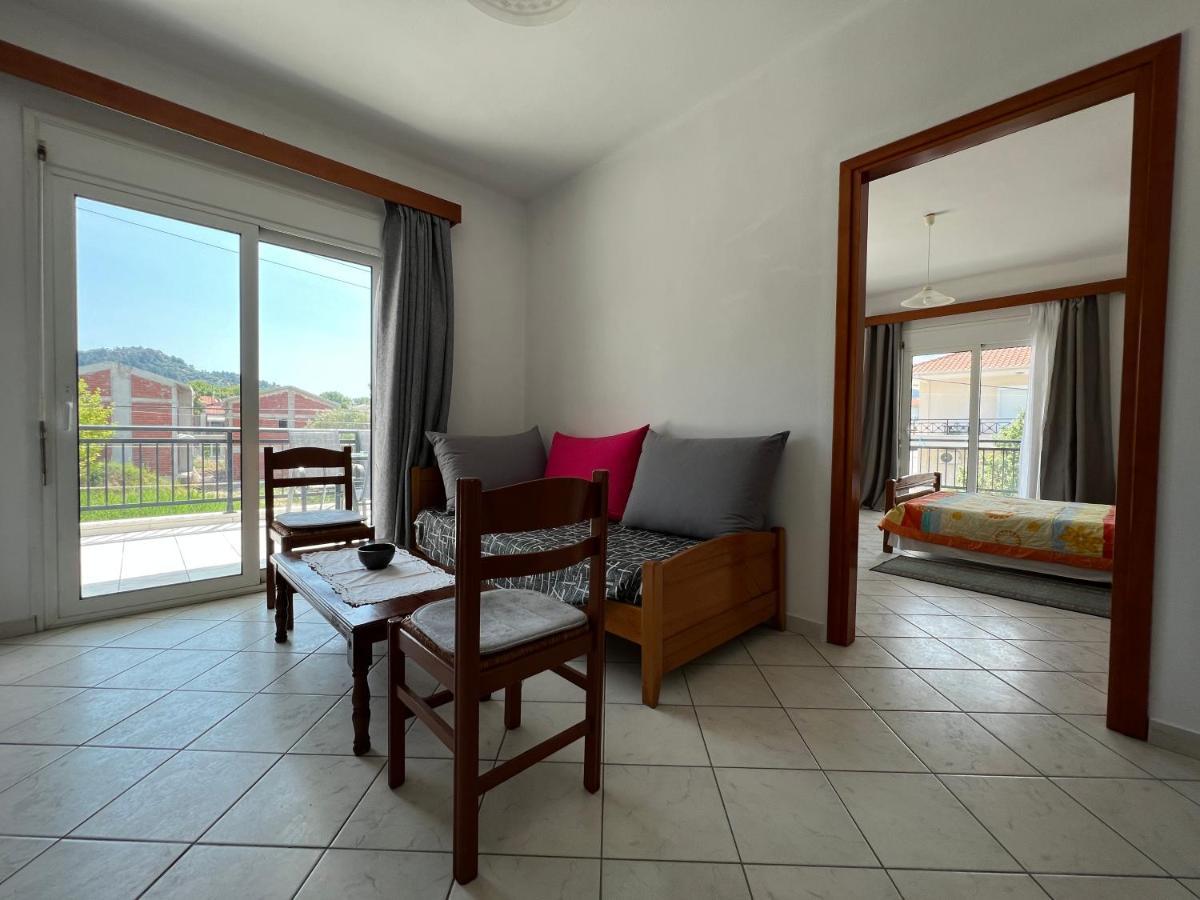 White - Town Apartment *