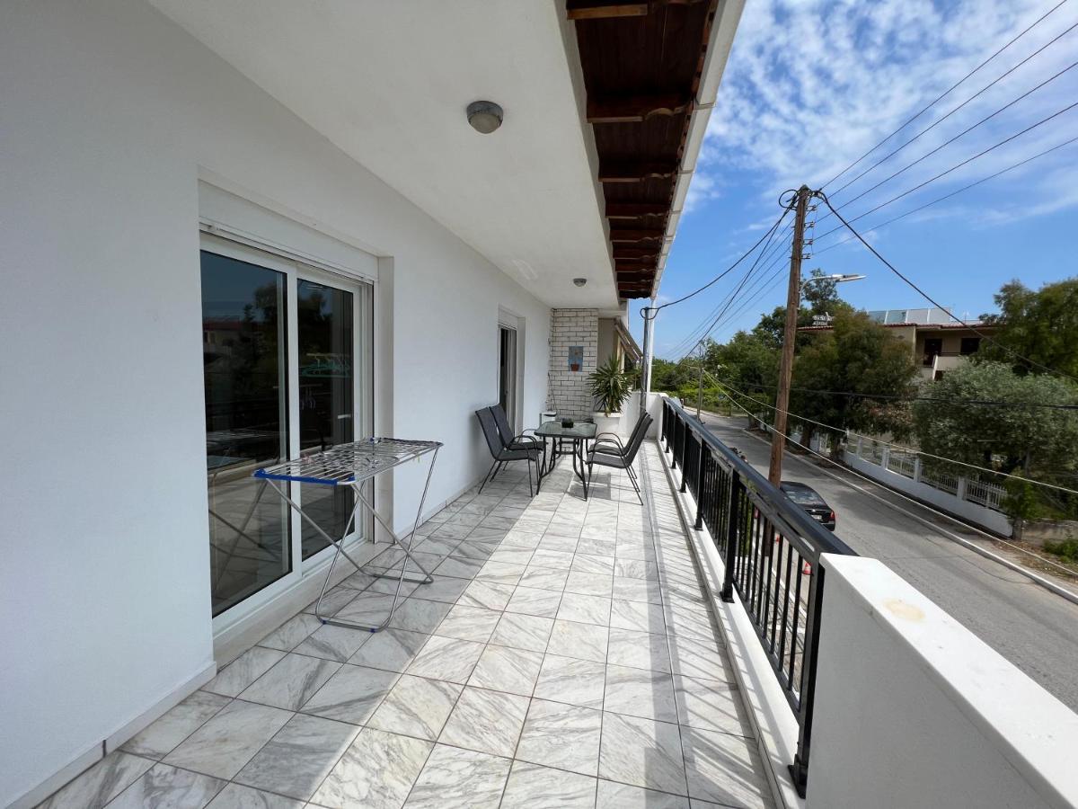 White - Town * Limenas (Thasos)